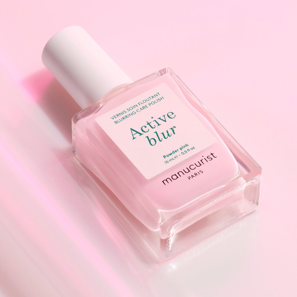 Manucurist Green Active Blur Powder Pink, pudrově růžový pečující lak s matným finišem