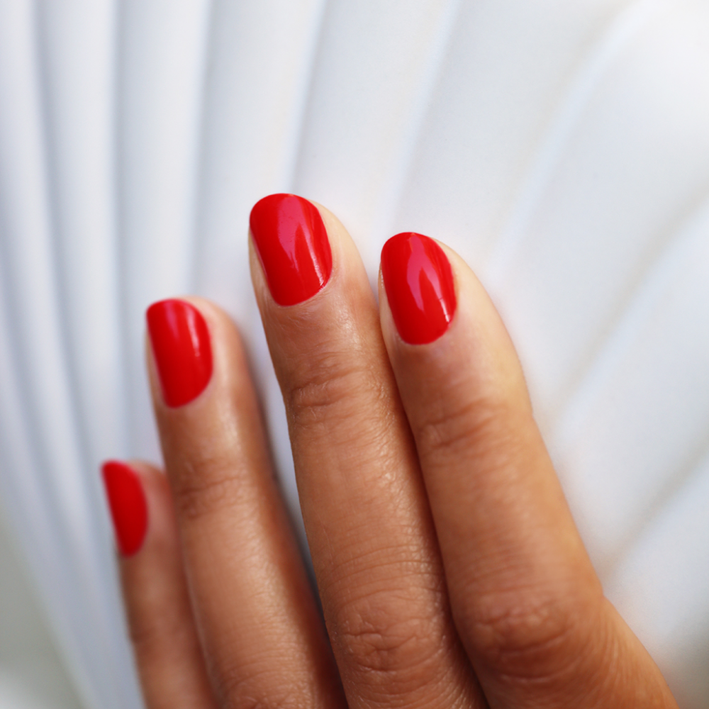 Manucurist Green Flash Poppy Red na nechtoch