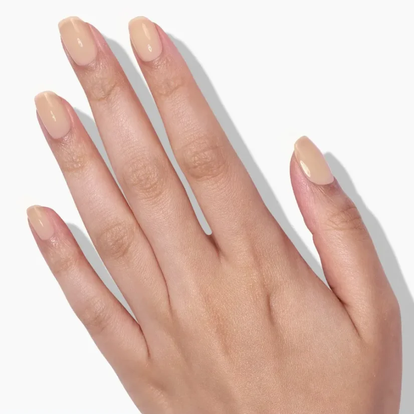 LONDONTOWN Kur Nail Veil No.2 spevňujúca tónovaná starostlivosť o nechty alabastrová 12 ml
