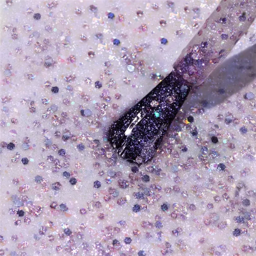 LONDONTOWN Lakur Grape Fizz lak na nehty holografické glitry 12 ml