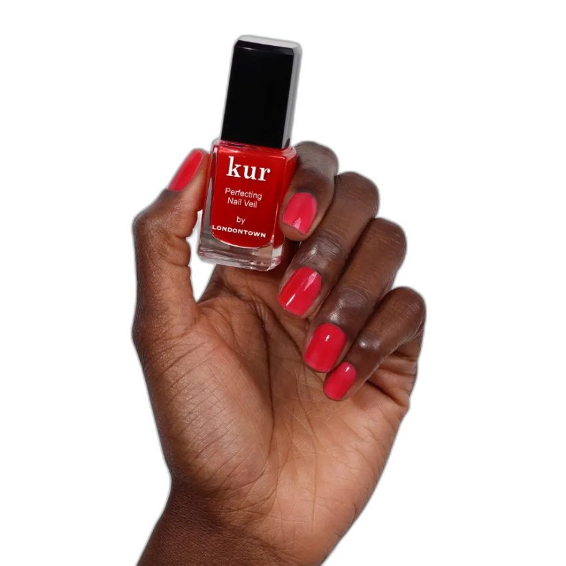 LONDONTOWN Kur Nail Veil No.8 spevňujúca tónovaná starostlivosť o nechty Maková červeň 12 ml