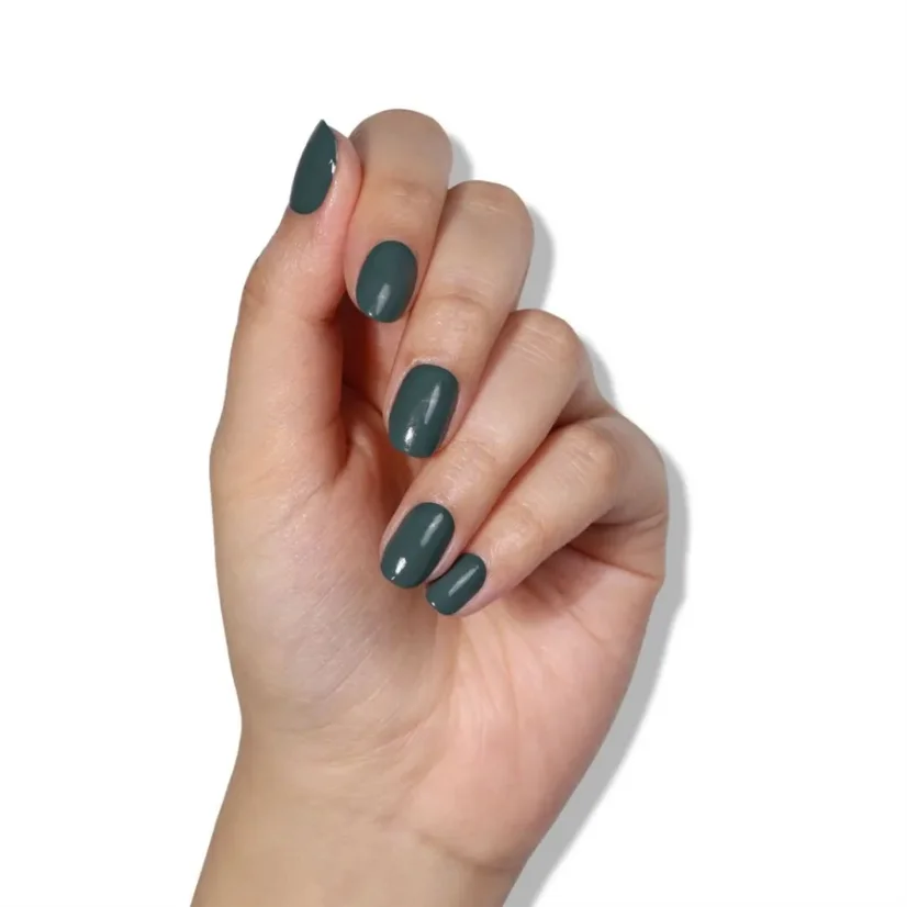 LONDONTOWN Lakur Velvet Drapes lak na nechty olivovo zelený 12 ml