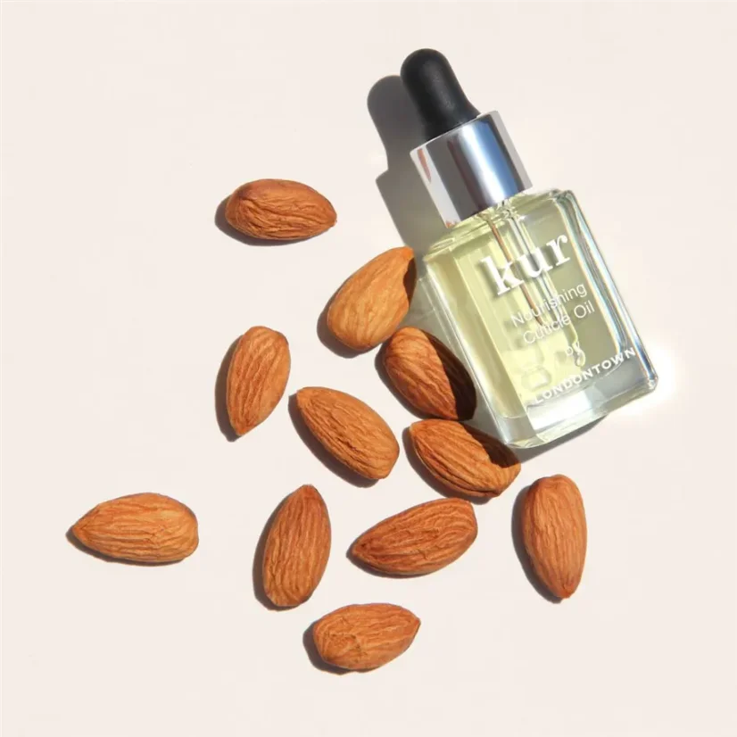 LONDONTOWN Kur Nourishing Cuticle Oil – Výživný olej na nechtovú kožičku 12 ml