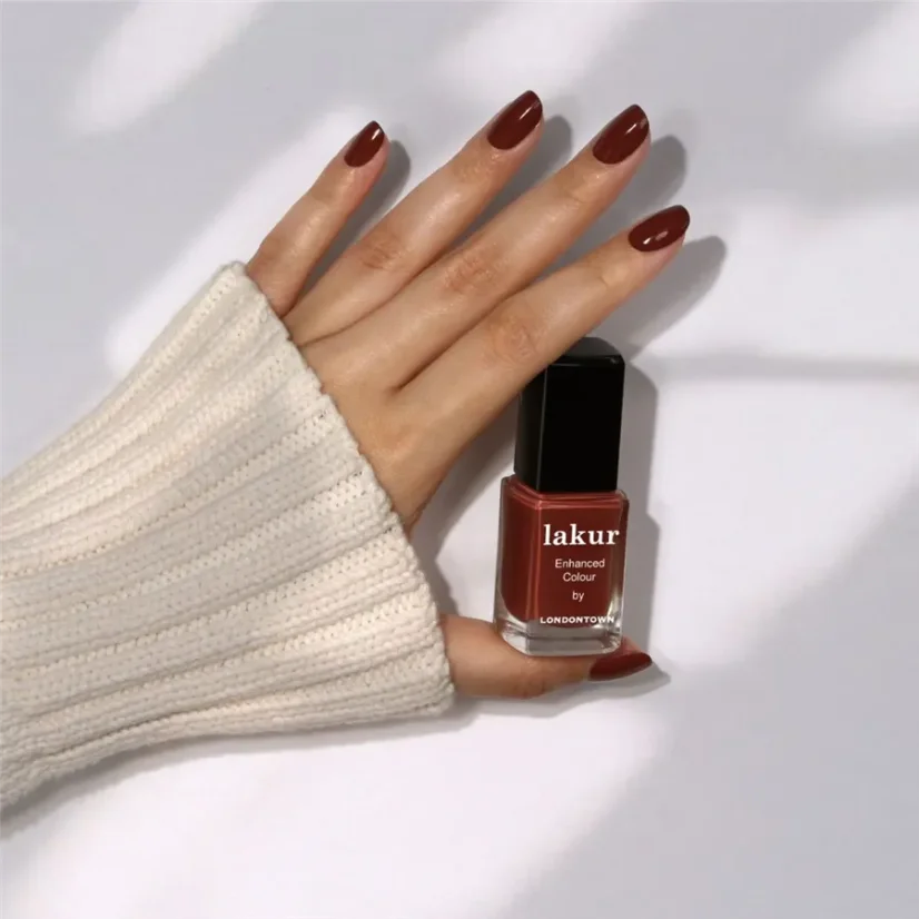 LONDONTOWN Lakur Oud Mood lakier do paznokci głęboka gorzka czekolada 12 ml