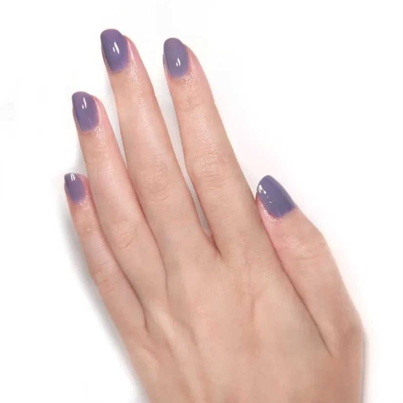 LONDONTOWN Lakur Cashmere lak na nehty  švestkový kašmír 12 ml