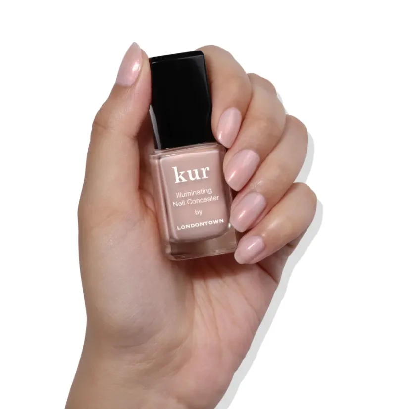LONDONTOWN Kur Illuminating Nail Concealer Rozjasňovač nechtov Bubble ružový 12 ml