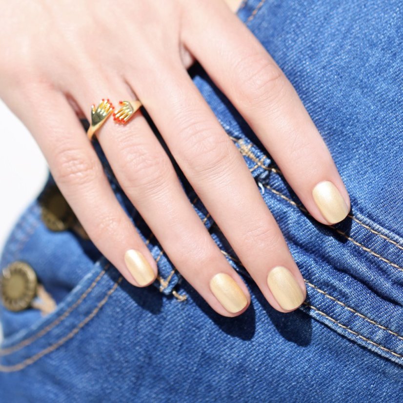 MANUCURIST GREEN LAKIER GOLD SAND 15ml