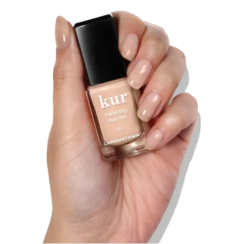 LONDONTOWN Kur Nail Veil No.1 zpevňující tónovaná péče na nehty meruňková béžová 12 ml