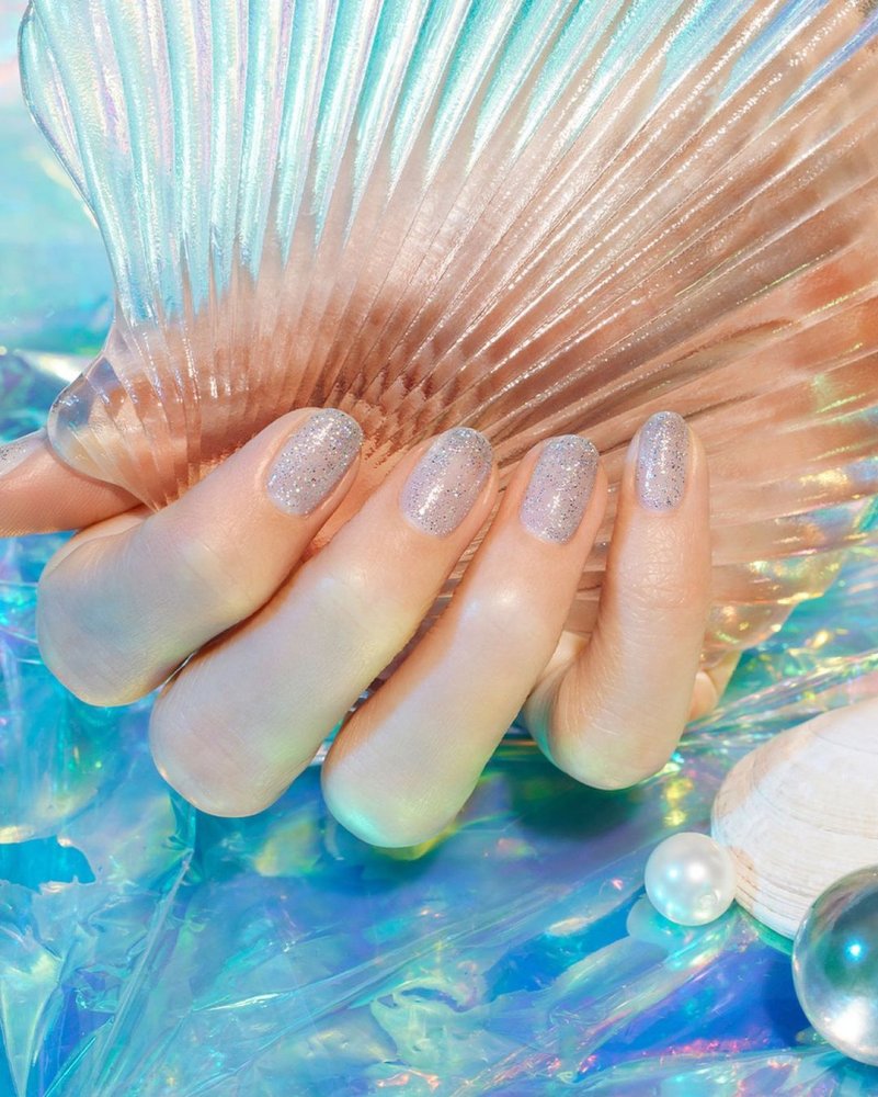Manucurist Green Mermaid na nehtech