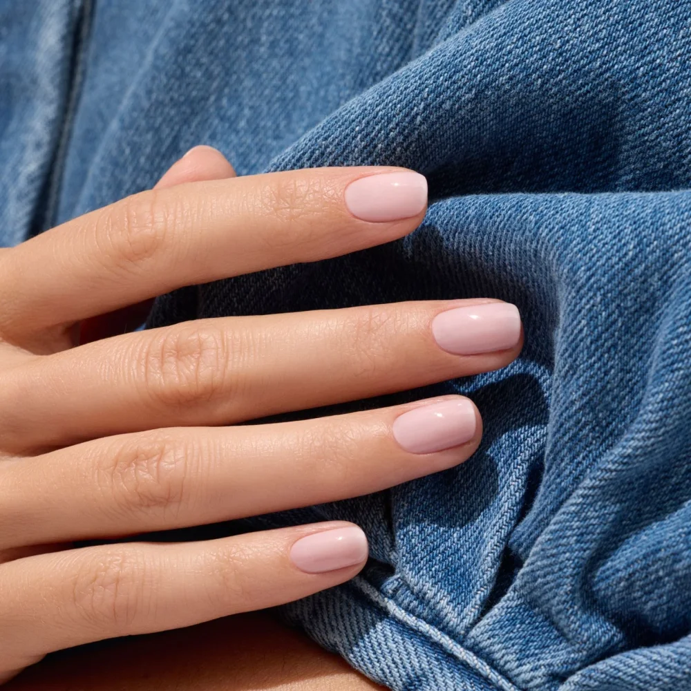 Manucurist Green Milky Pink na nechtoch