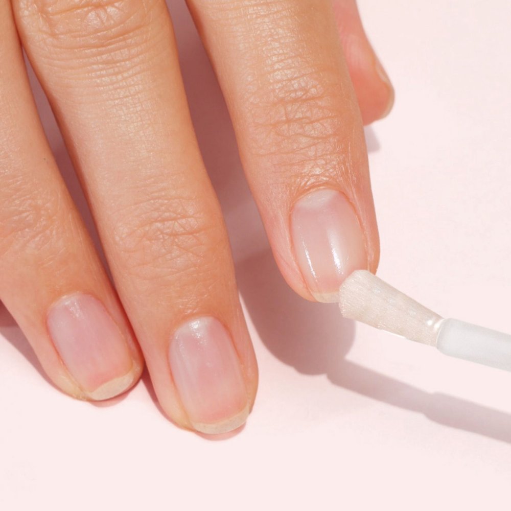 Keratin Booster Manucurist, detail fľaštičky so štetčekom, 15 ml